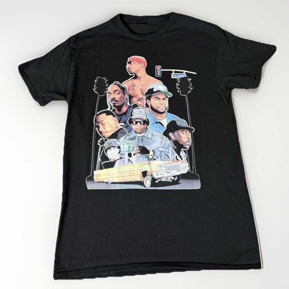 NWOT Compton/West Coast Graphic T.‎